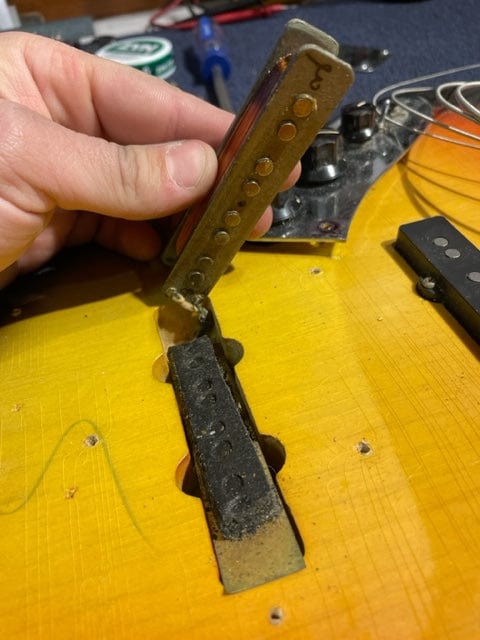 Fender Jazz Bass 3 Color Sunburst 1964 Bass Guitars / 4-String