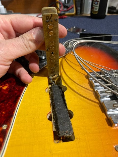 Fender Jazz Bass 3 Color Sunburst 1964 Bass Guitars / 4-String