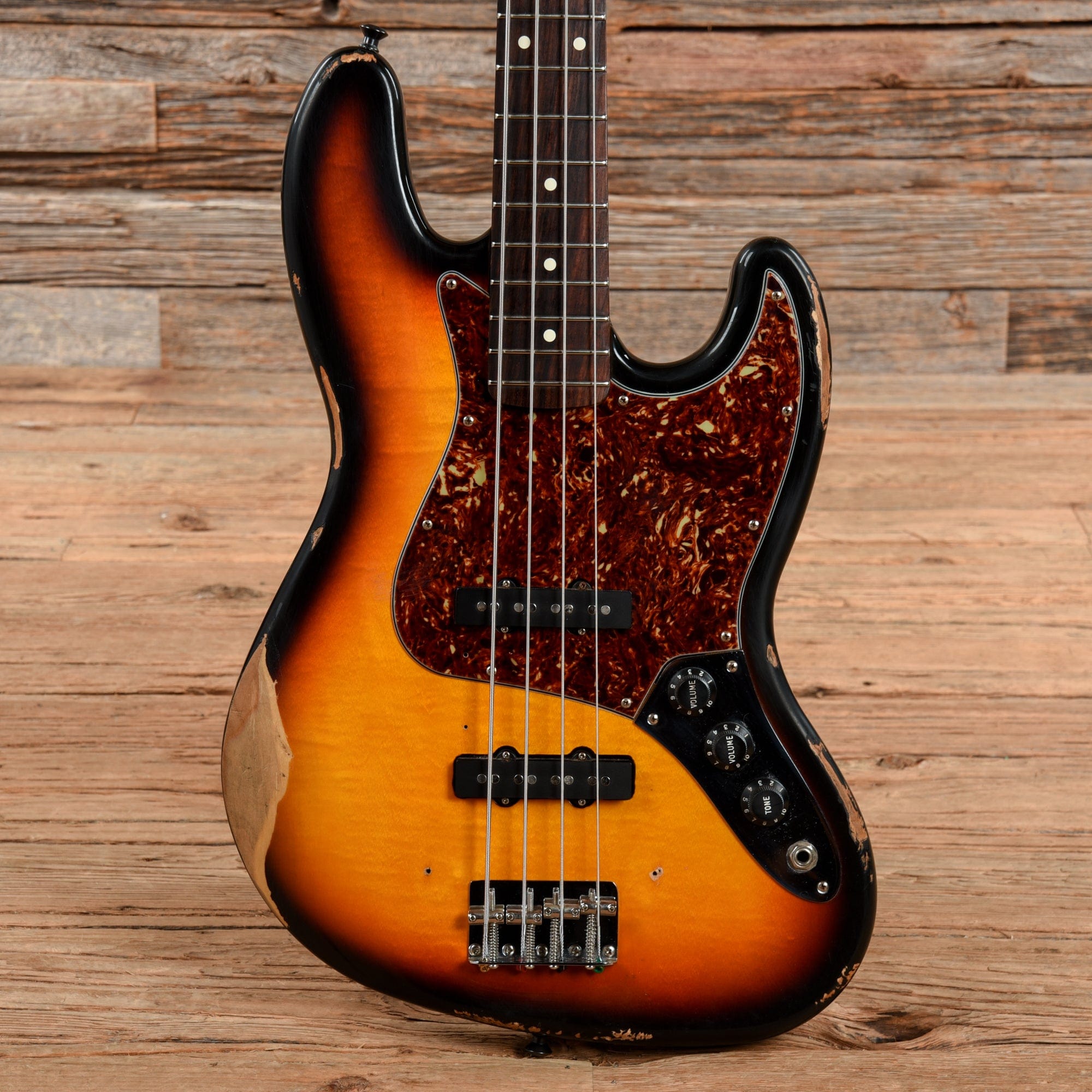 Fender Jazz Bass 3 Color Sunburst 1999 Bass Guitars / 4-String