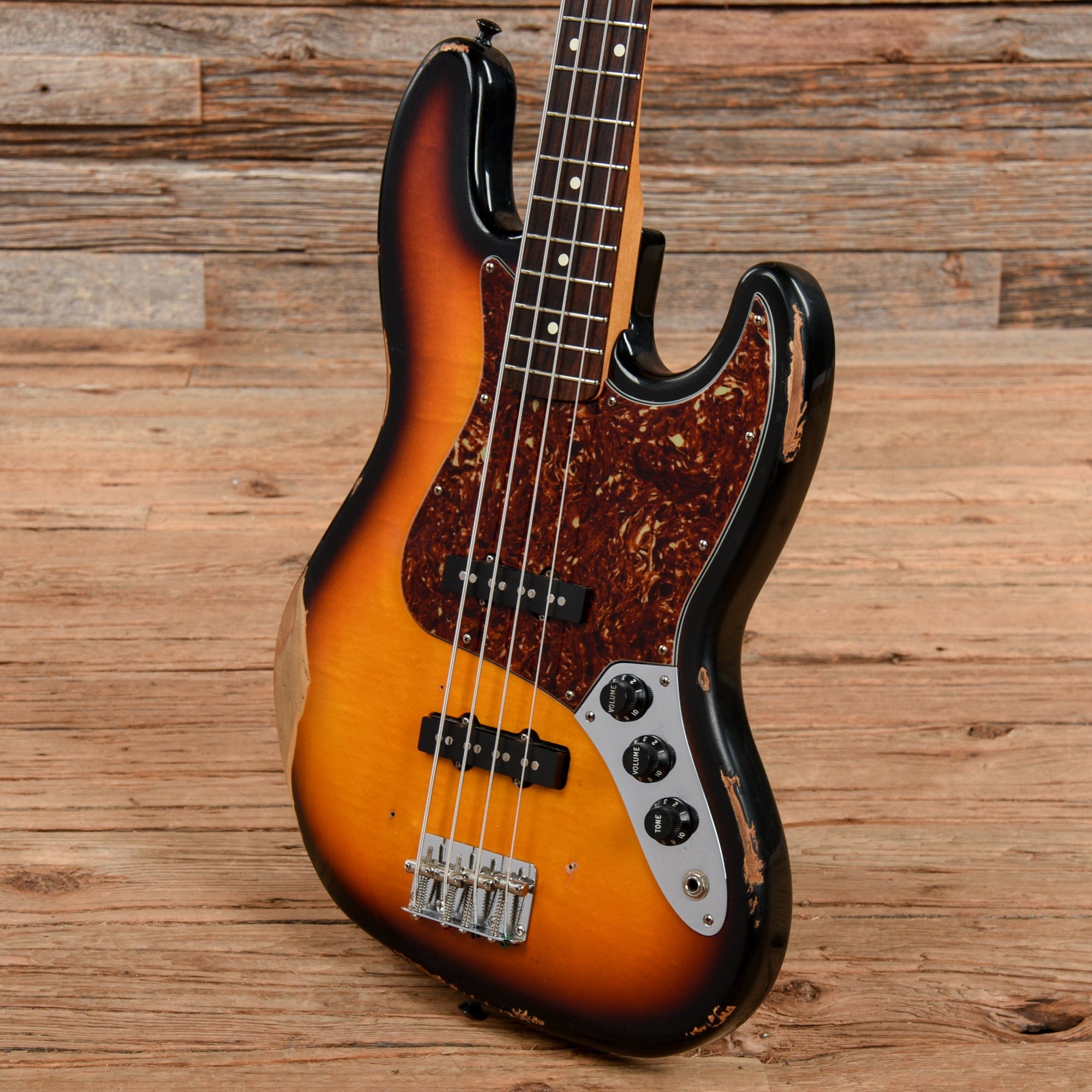 Fender Jazz Bass 3 Color Sunburst 1999 Bass Guitars / 4-String