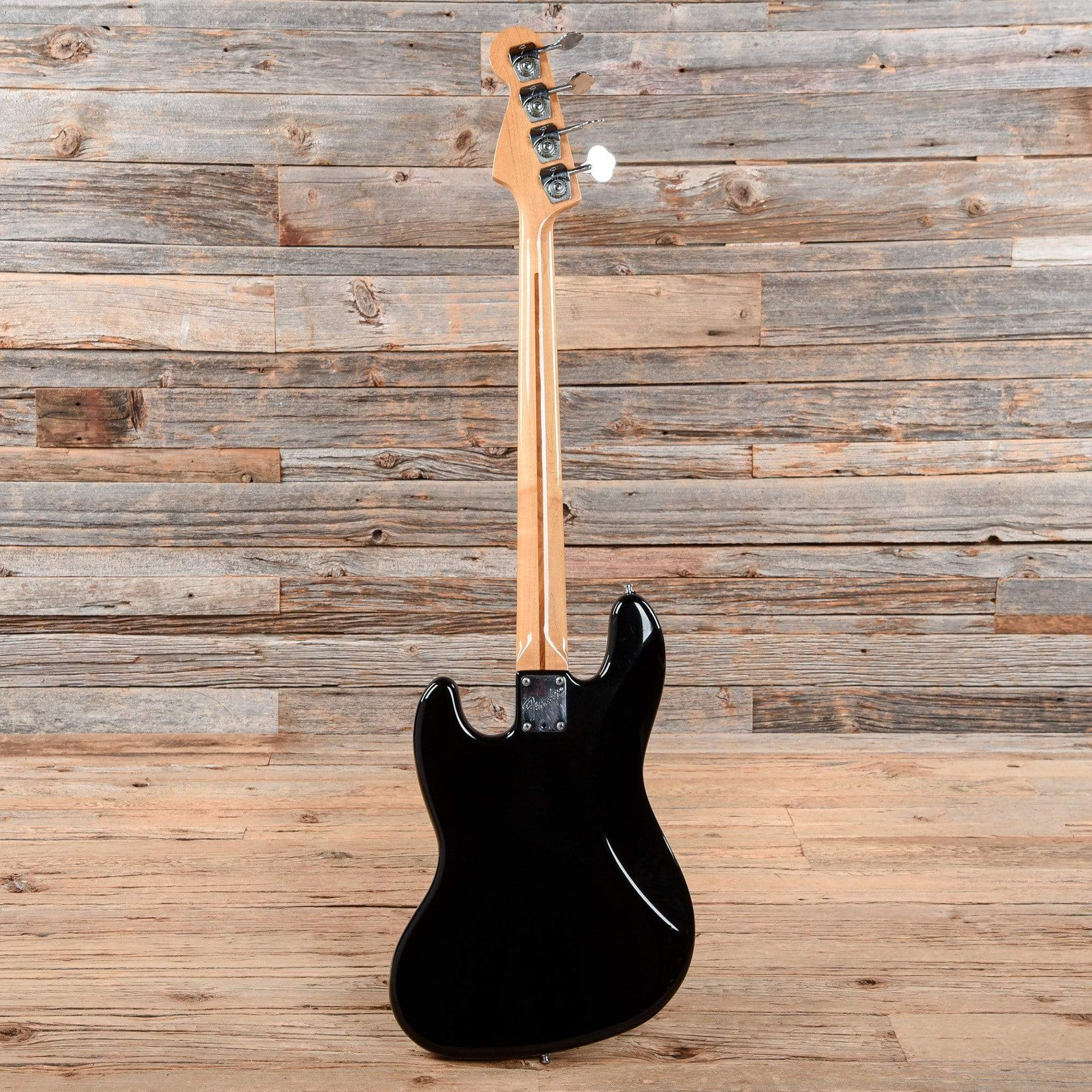 Fender Jazz Bass Black 1983 – Chicago Music Exchange