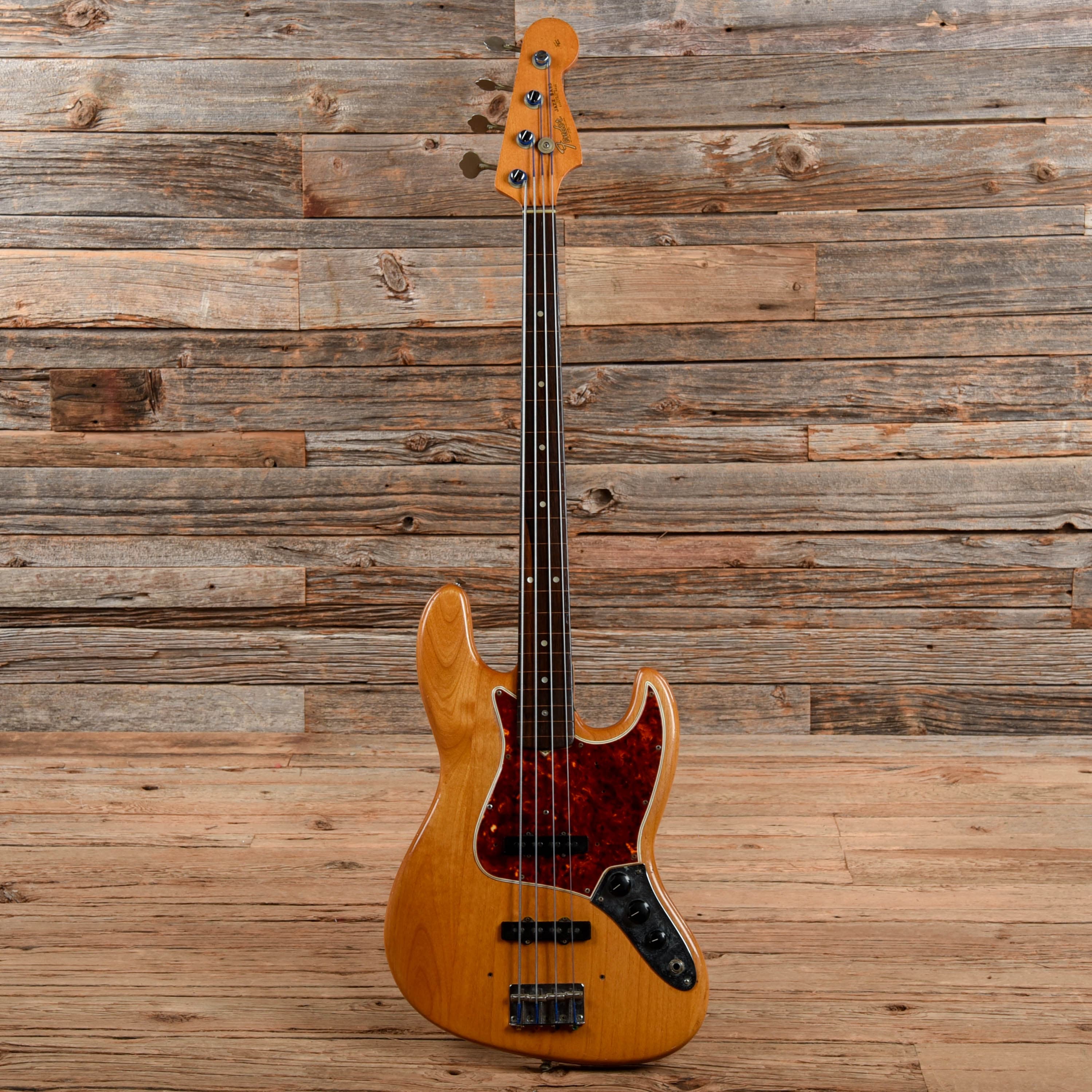 Fender Jazz Bass ナチュラル　シリアルP Fender Jazz Bass Natural 1965 – Chicago Music Exchange