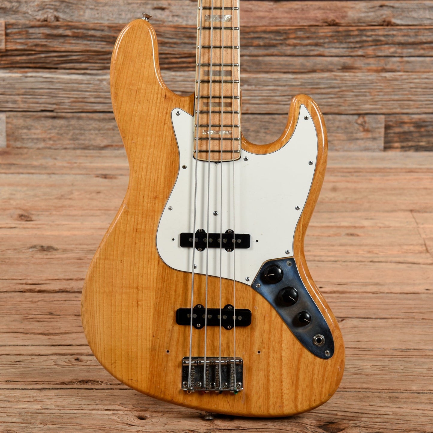 Fender Jazz Bass Natural 1972 Bass Guitars / 4-String