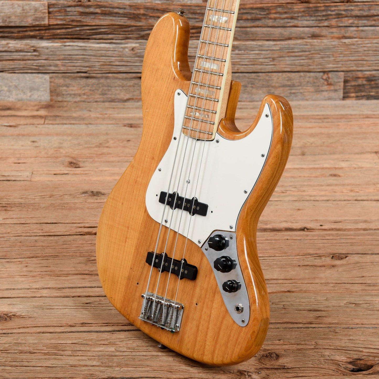 Fender Jazz Bass Natural 1972 Bass Guitars / 4-String