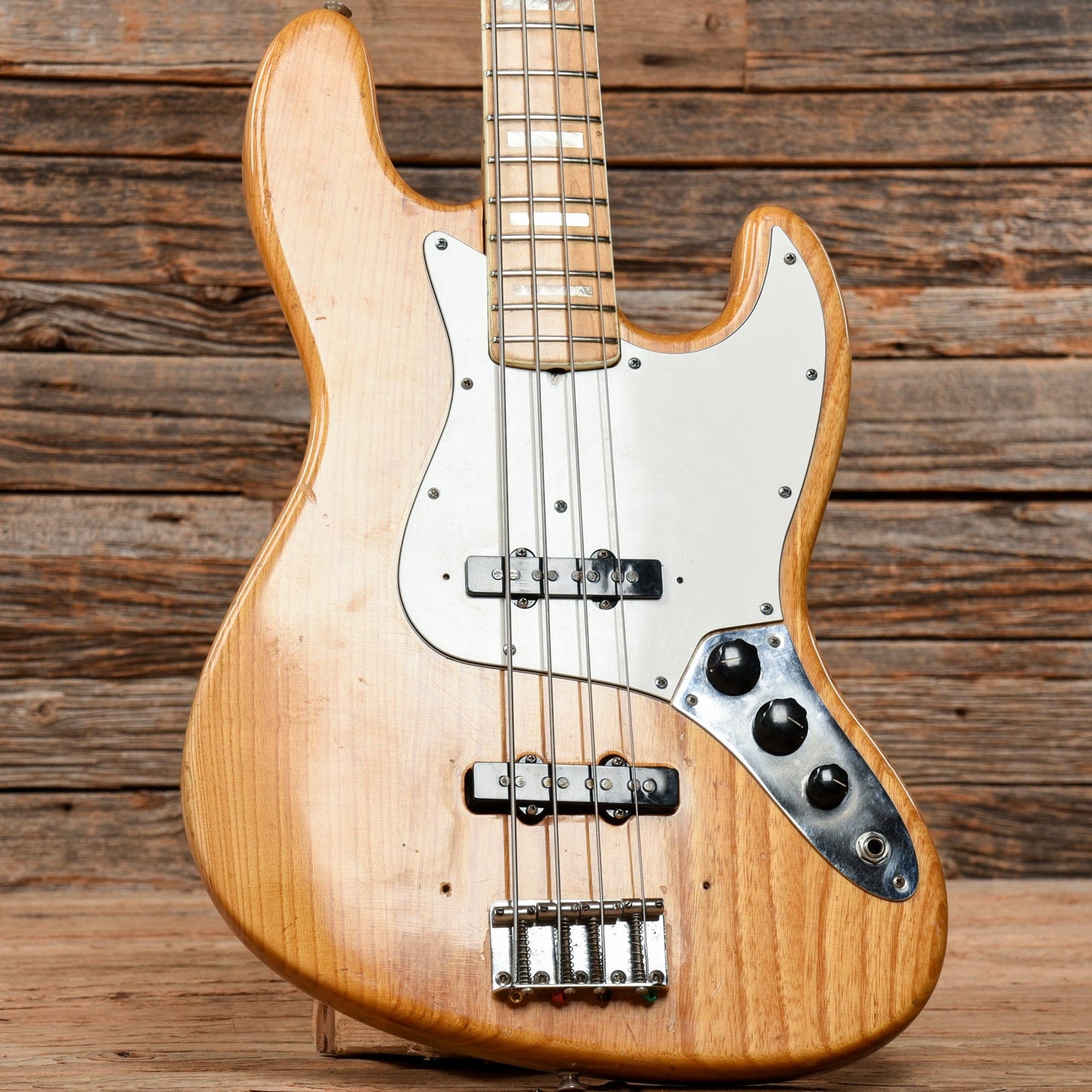 Fender Jazz Bass Natural 1972 Bass Guitars / 4-String