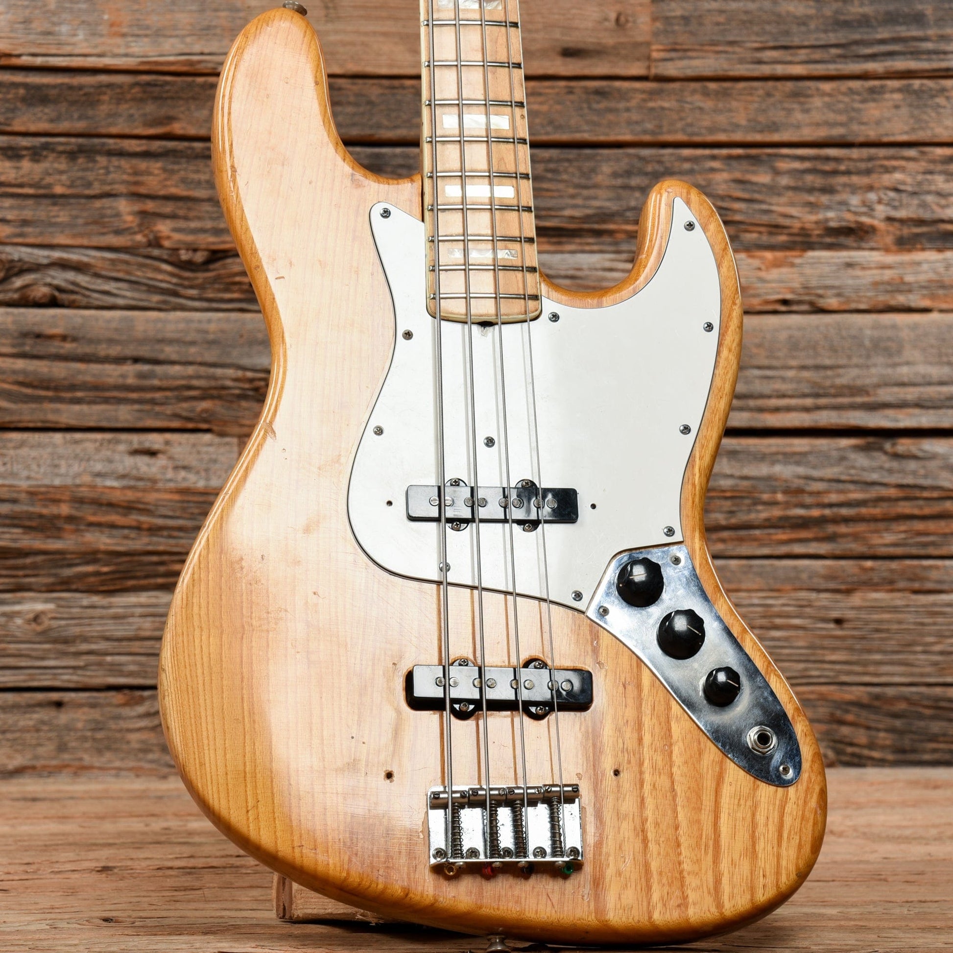 Fender Jazz Bass Natural 1972 Bass Guitars / 4-String