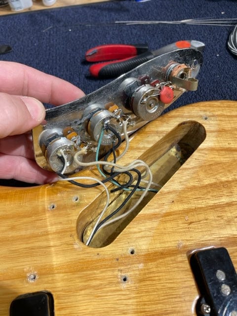 Fender Jazz Bass Natural 1972 Bass Guitars / 4-String