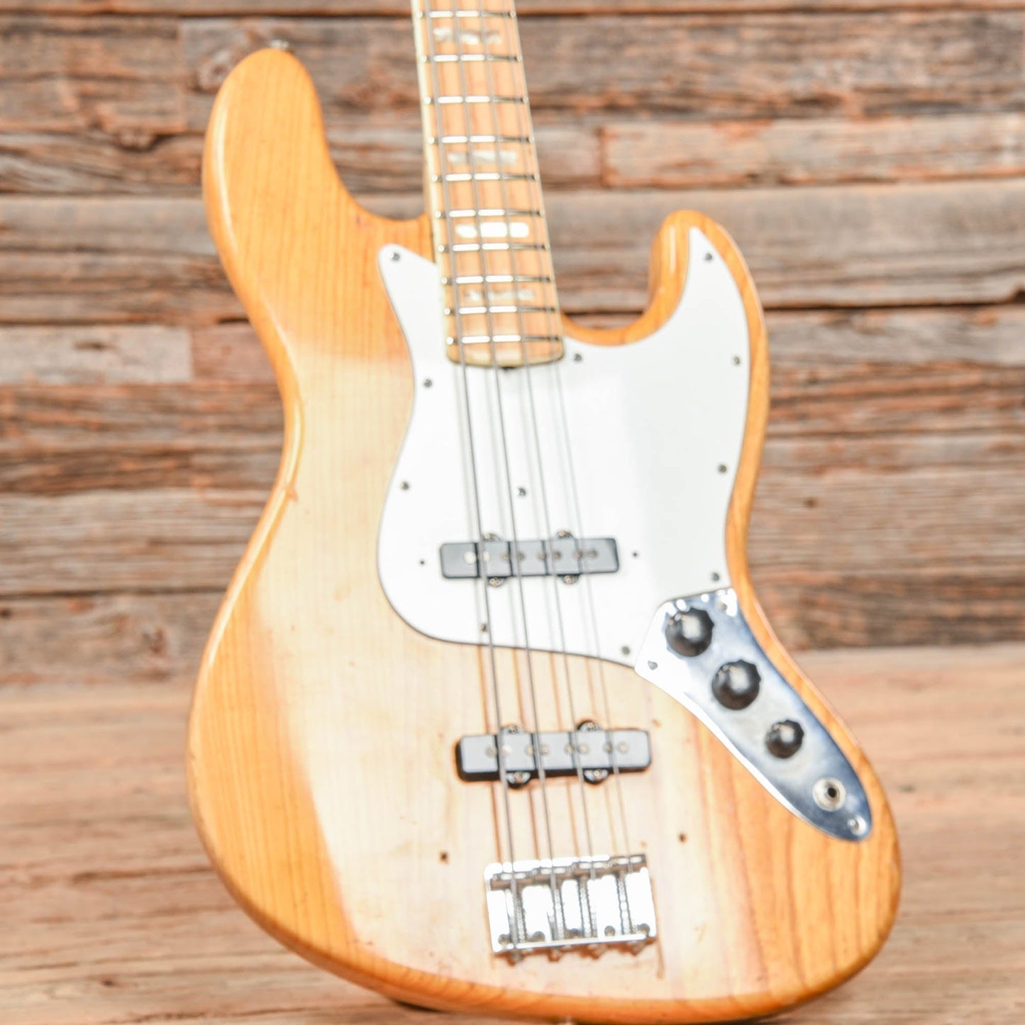Fender Jazz Bass Natural 1972 Bass Guitars / 4-String