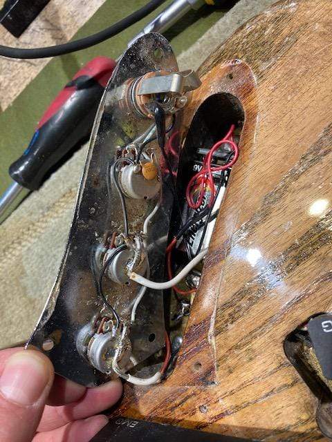 Fender Jazz Bass Natural Refin 1975 Bass Guitars / 4-String