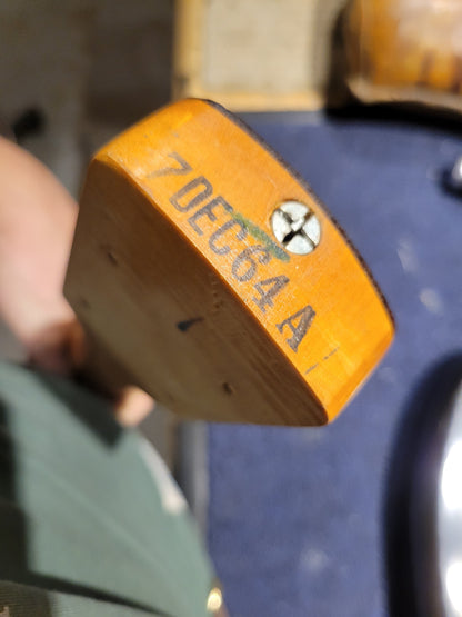 Fender Jazz Bass Sunburst 1964 Bass Guitars / 4-String