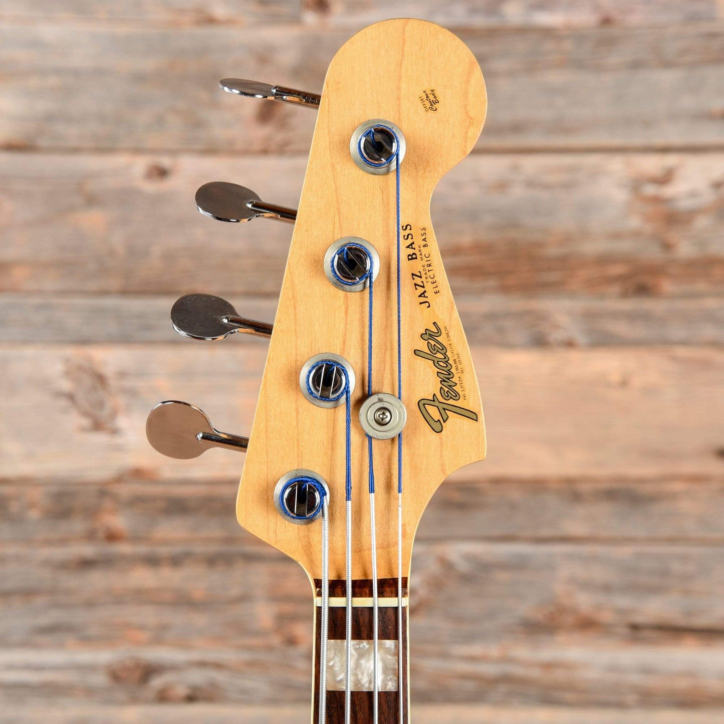 Fender Jazz Bass Sunburst 1966 Bass Guitars / 4-String