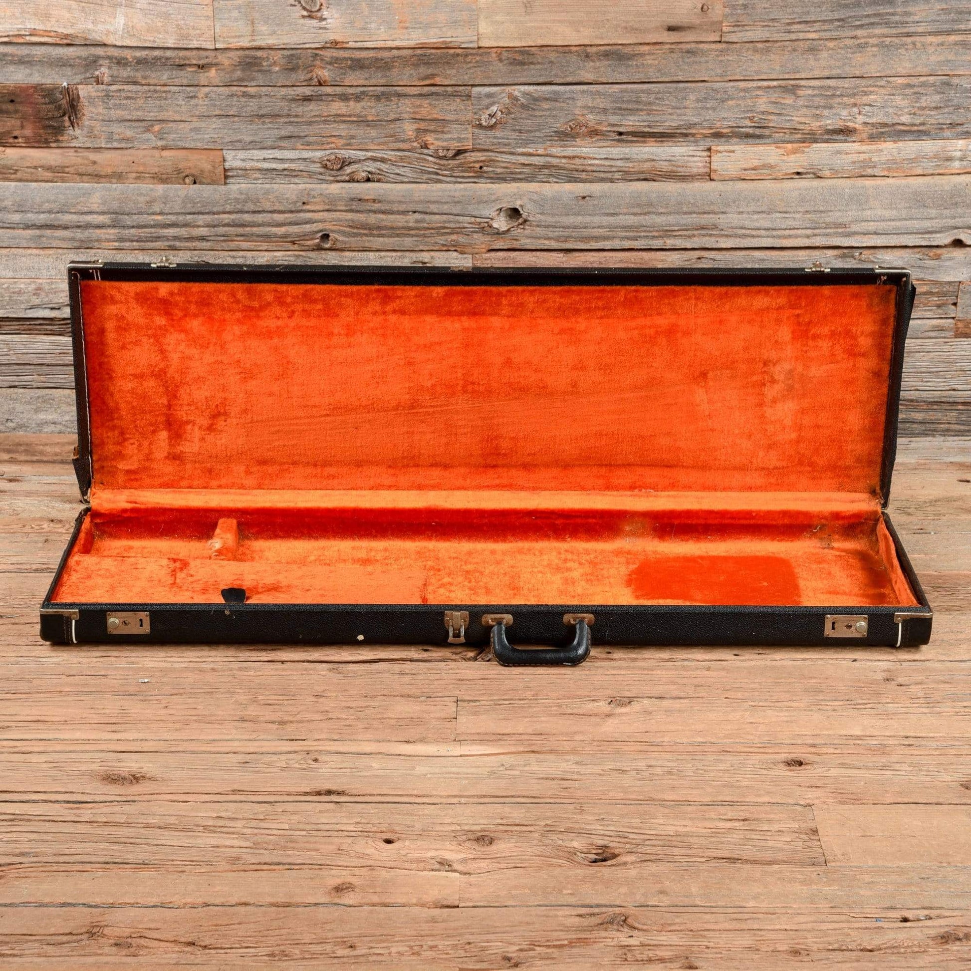 Fender Jazz Bass Sunburst 1966 Bass Guitars / 4-String