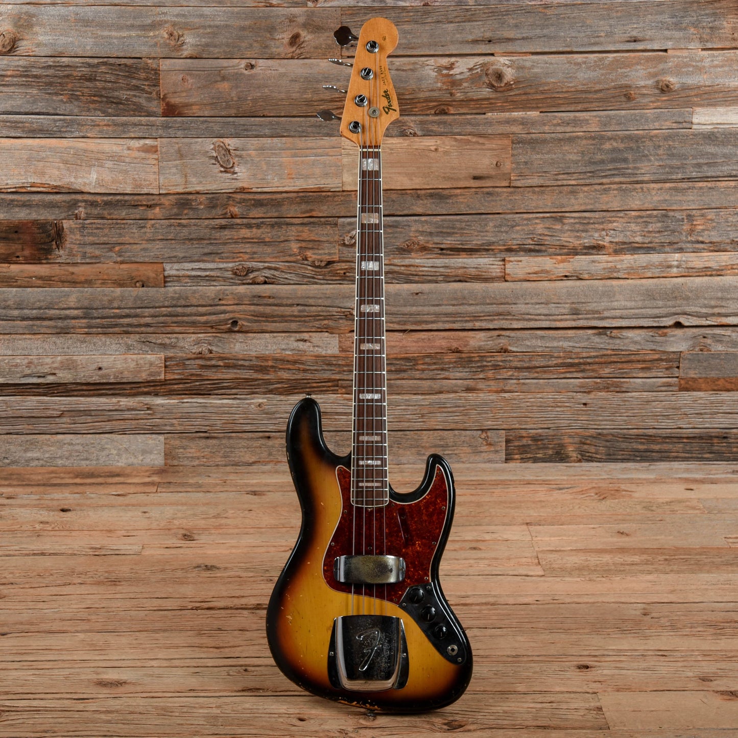Fender Jazz Bass Sunburst 1969 Bass Guitars / 4-String