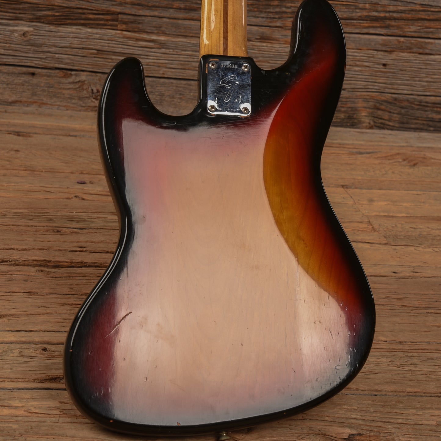 Fender Jazz Bass Sunburst 1972 Bass Guitars / 4-String