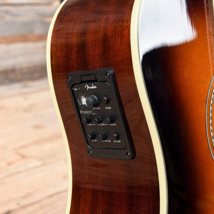 Fender Kingman Bass SCE Sunburst 2016 Chicago Music Exchange