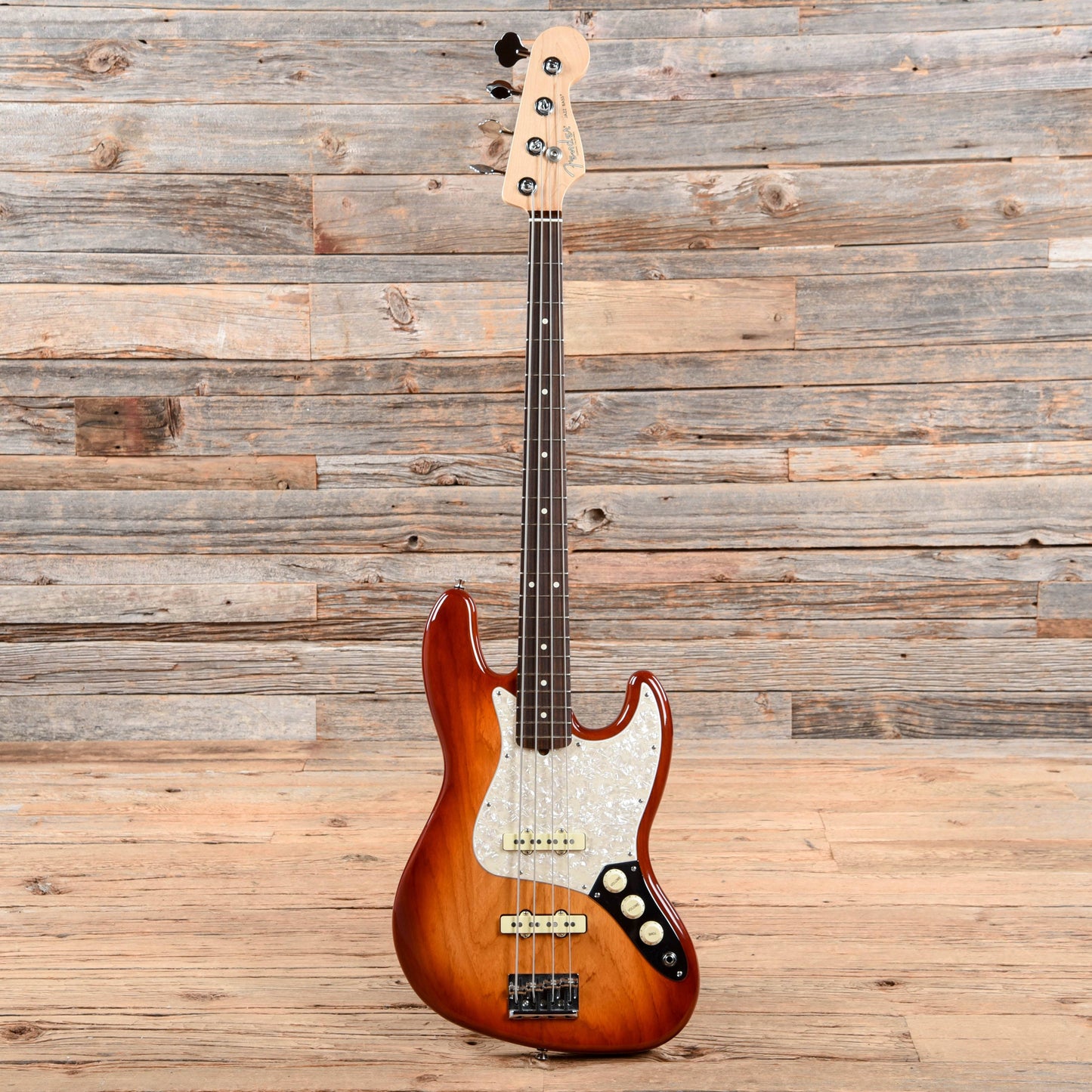 Fender Limited Edition Lightweight Ash American Pro Jazz Bass Sienna Sunburst 2019 Bass Guitars / 4-String