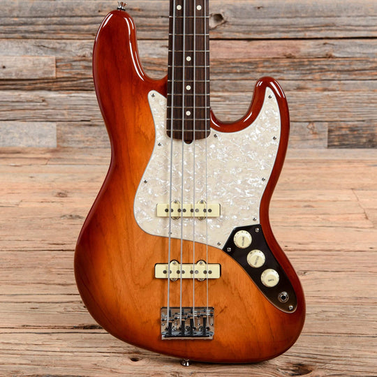 Fender Limited Edition Lightweight Ash American Pro Jazz Bass Sienna Sunburst 2019 Bass Guitars / 4-String