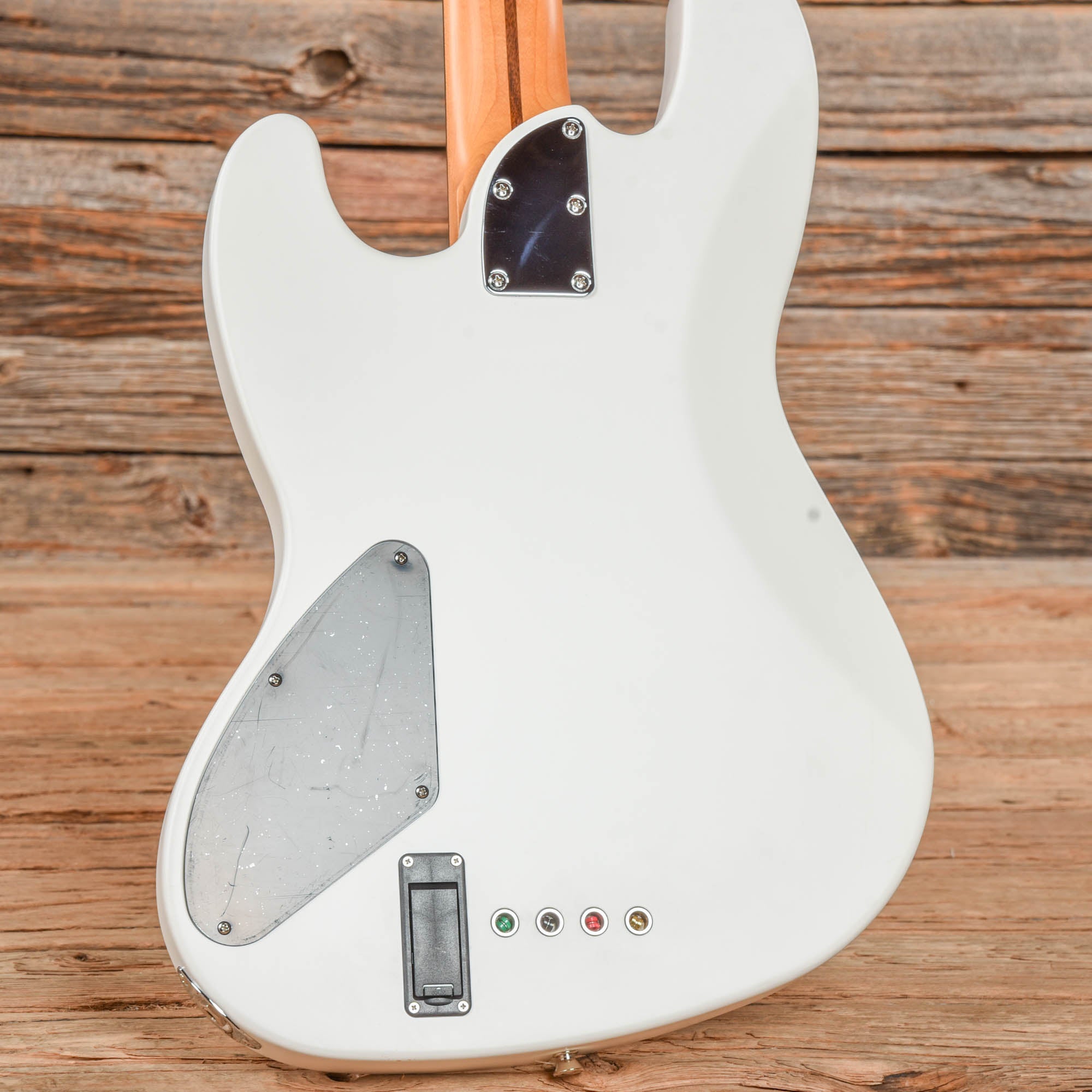 Fender MIJ Elemental Jazz Bass Nimbus White 2022 Bass Guitars / 4-String