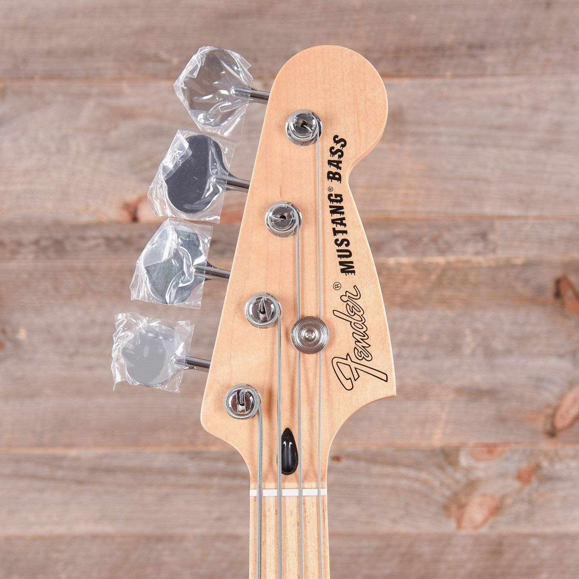 Fender Offset Series Mustang Bass PJ 3-Color Sunburst w/3-Ply Black Pickguard Bass Guitars / 4-String