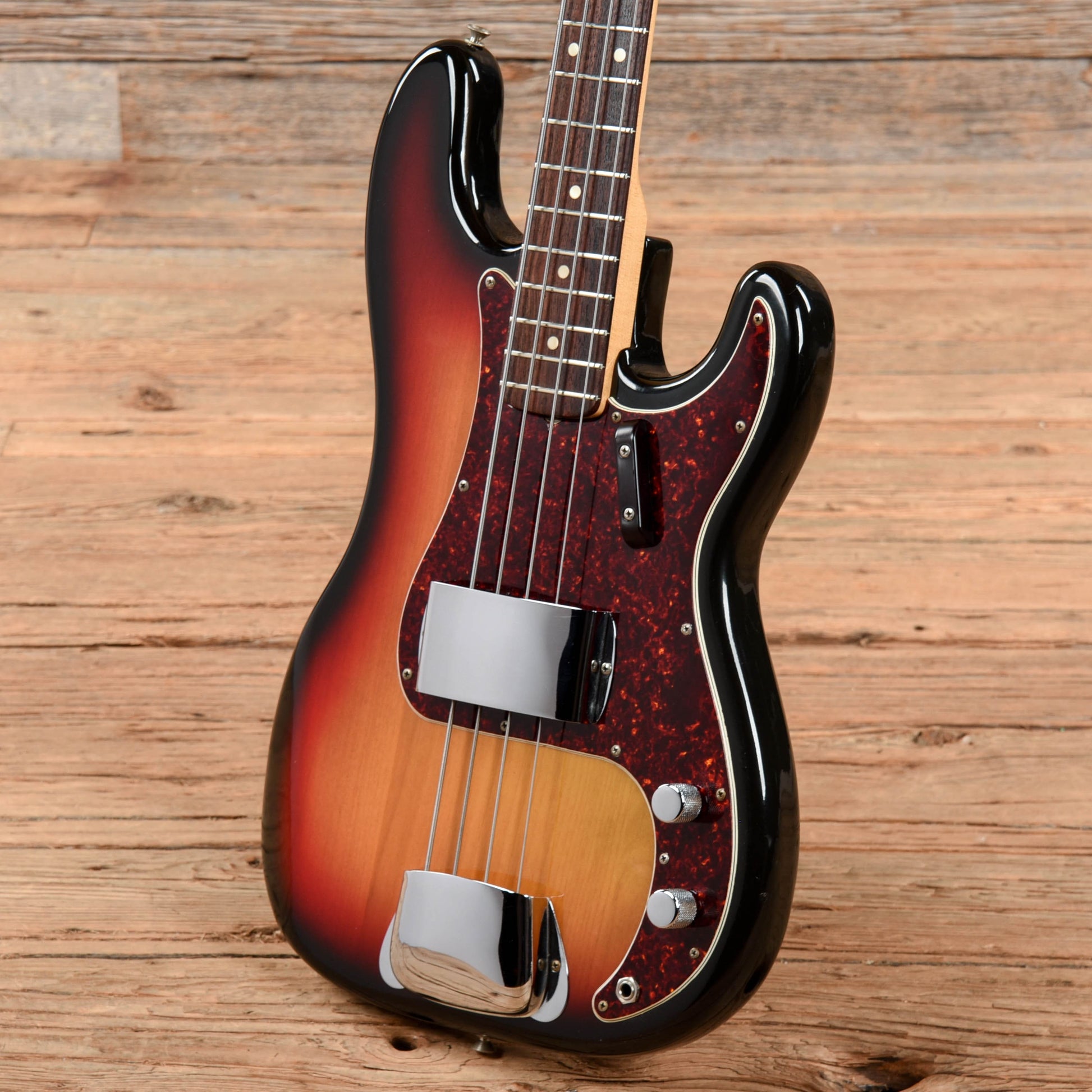 Fender Precision Bass 3 Color Sunburst 1972 Bass Guitars / 4-String