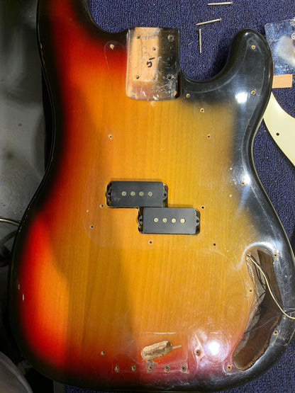 Fender Precision Bass 3 Color Sunburst 1972 Bass Guitars / 4-String