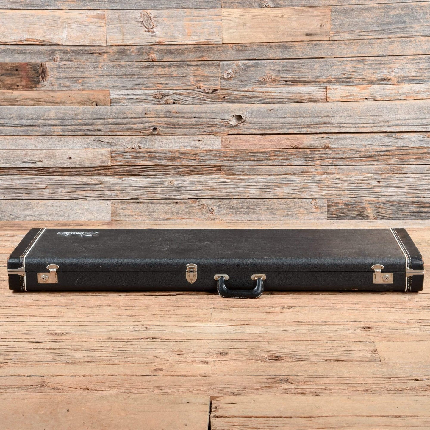 Fender Precision Bass Black 1976 Bass Guitars / 4-String