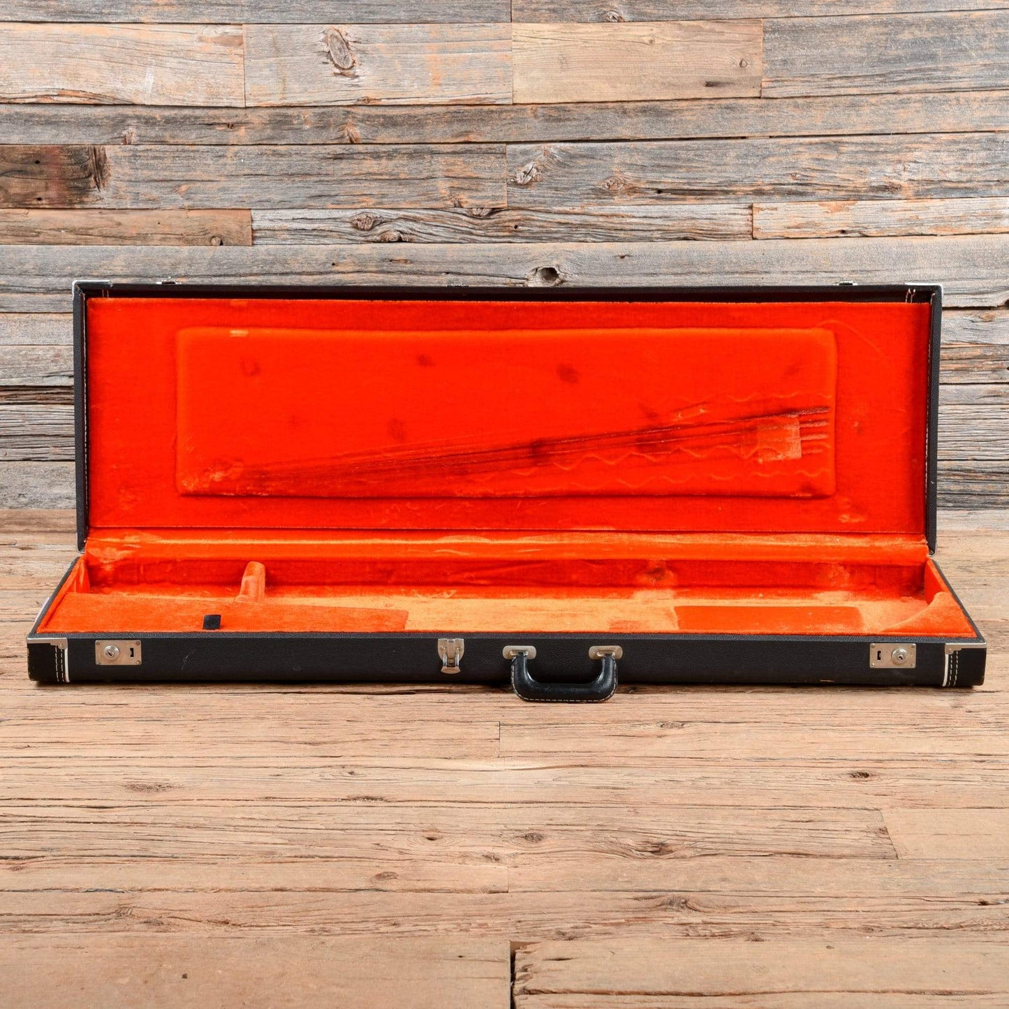 Fender Precision Bass Black 1976 Bass Guitars / 4-String