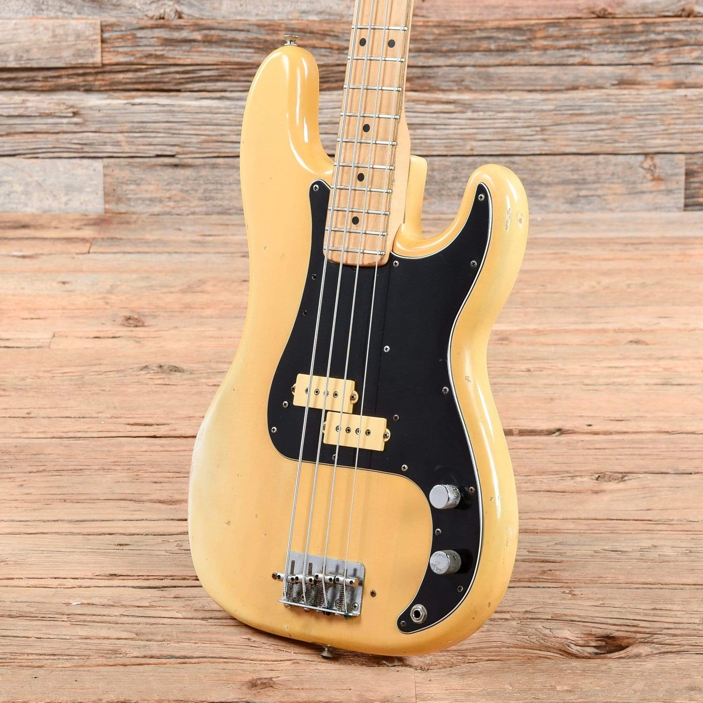 Fender Precision Bass Blonde 1976 Bass Guitars / 4-String