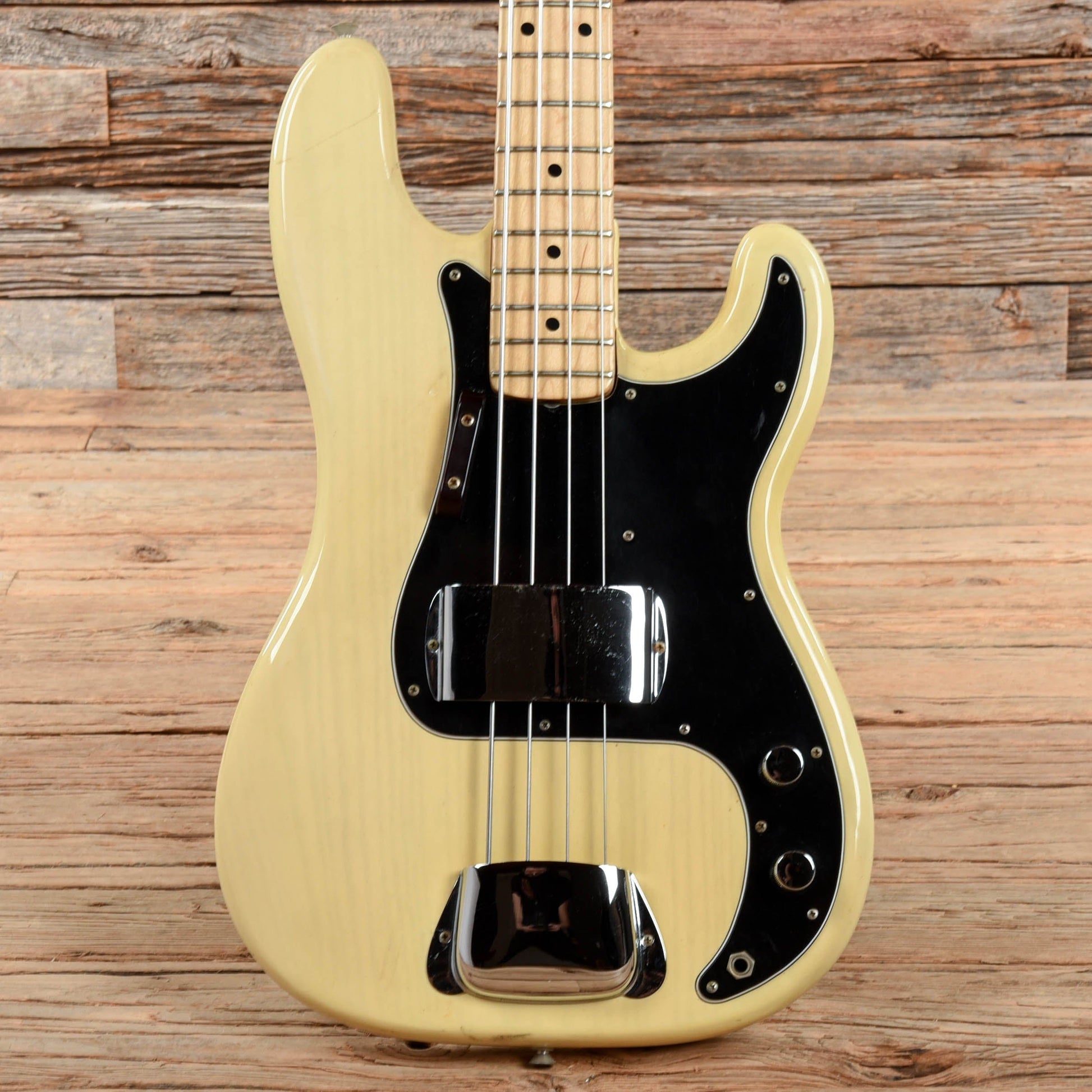 Fender Precision Bass Blonde 1976 Bass Guitars / 4-String