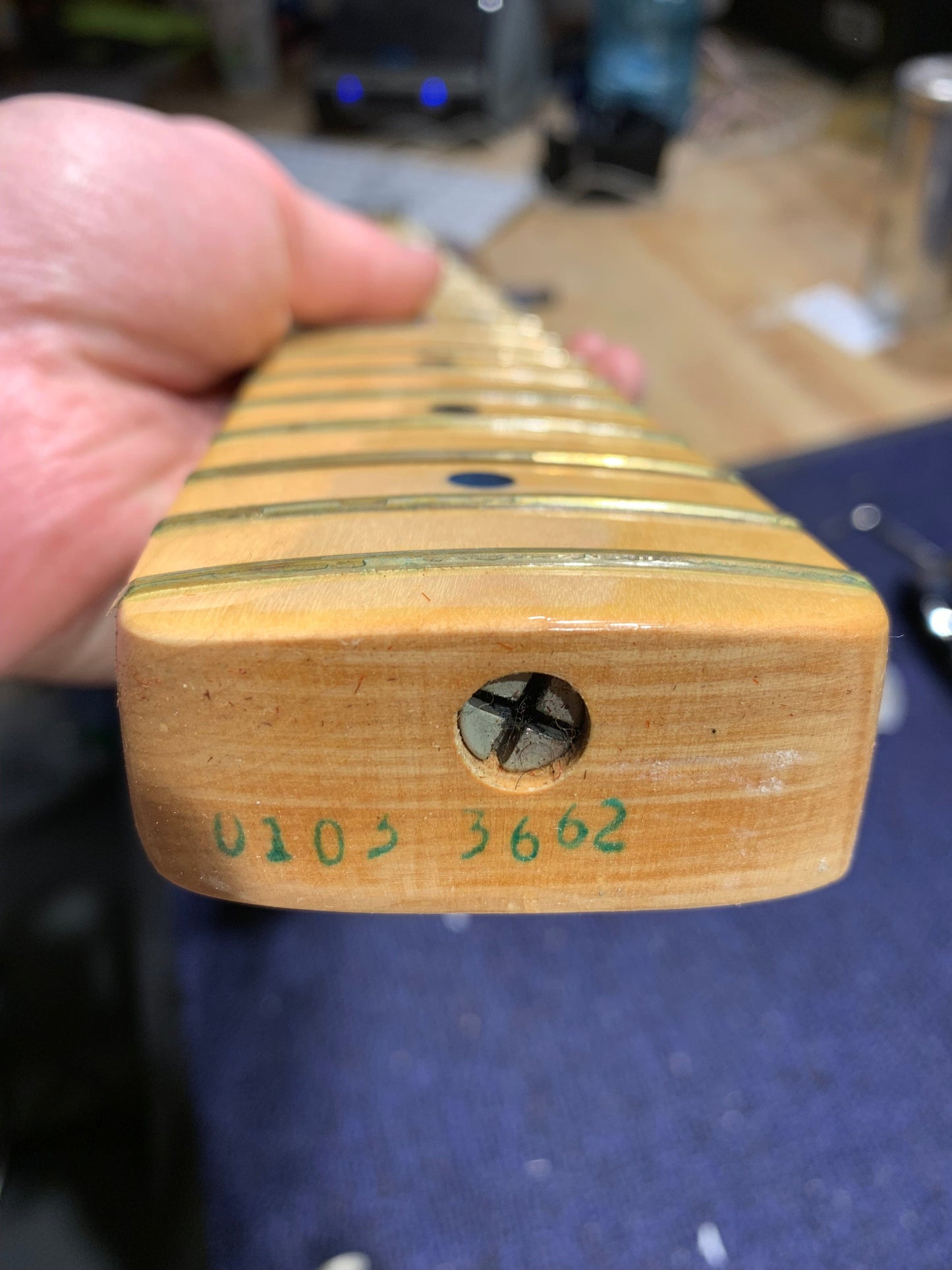 Fender Precision Bass Blonde 1976 Bass Guitars / 4-String