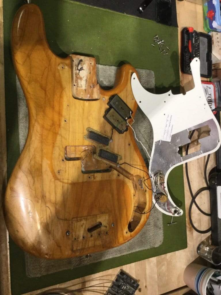 Fender Precision Bass Natural 1974 Bass Guitars / 4-String