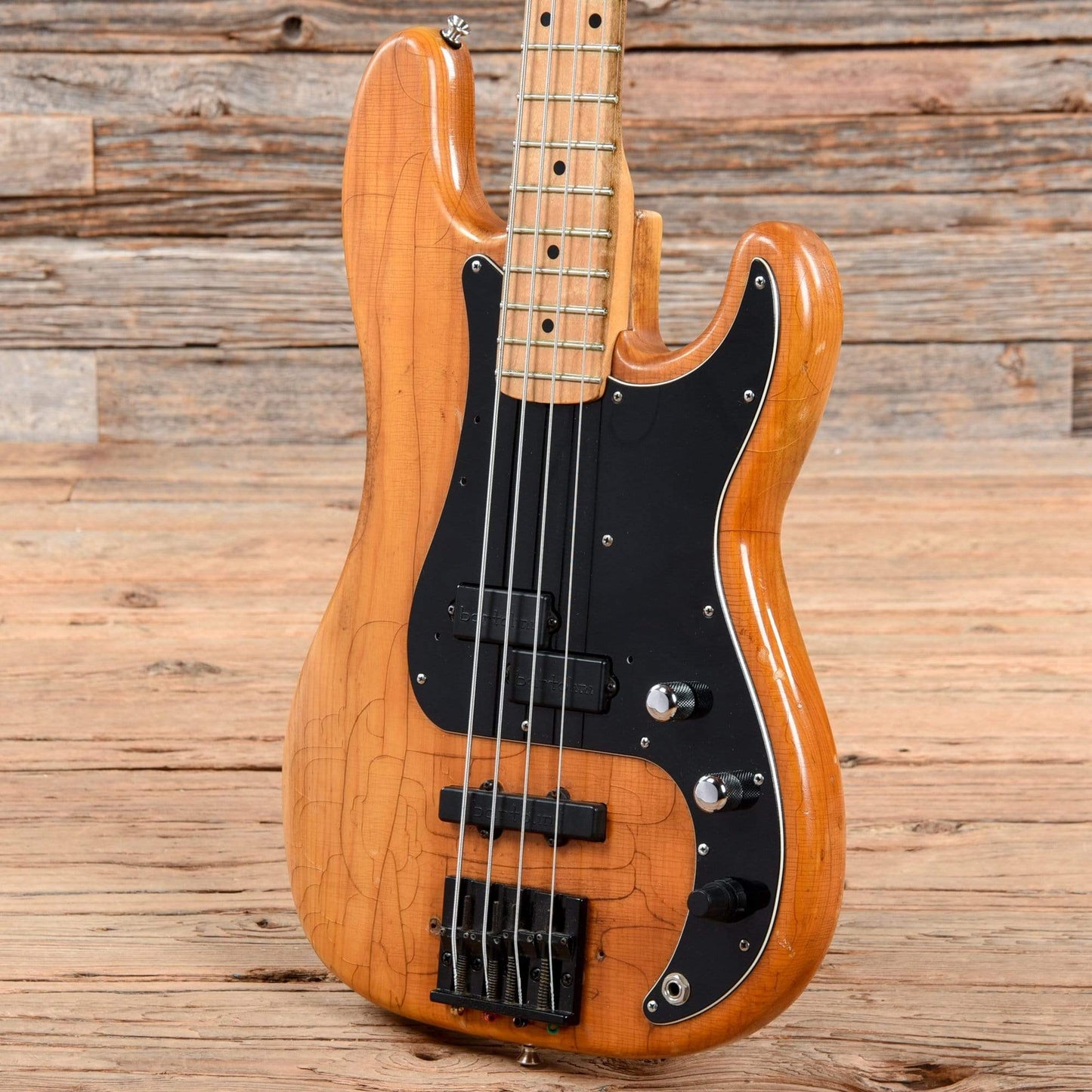 Fender Precision Bass Natural 1977 Bass Guitars / 4-String