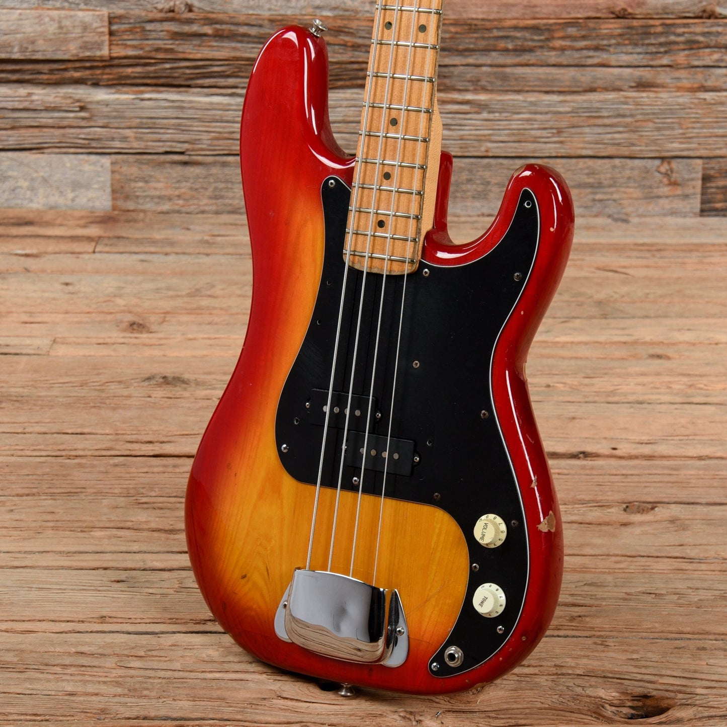 Fender Precision Bass Sienna Sunburst 1980 Bass Guitars / 4-String