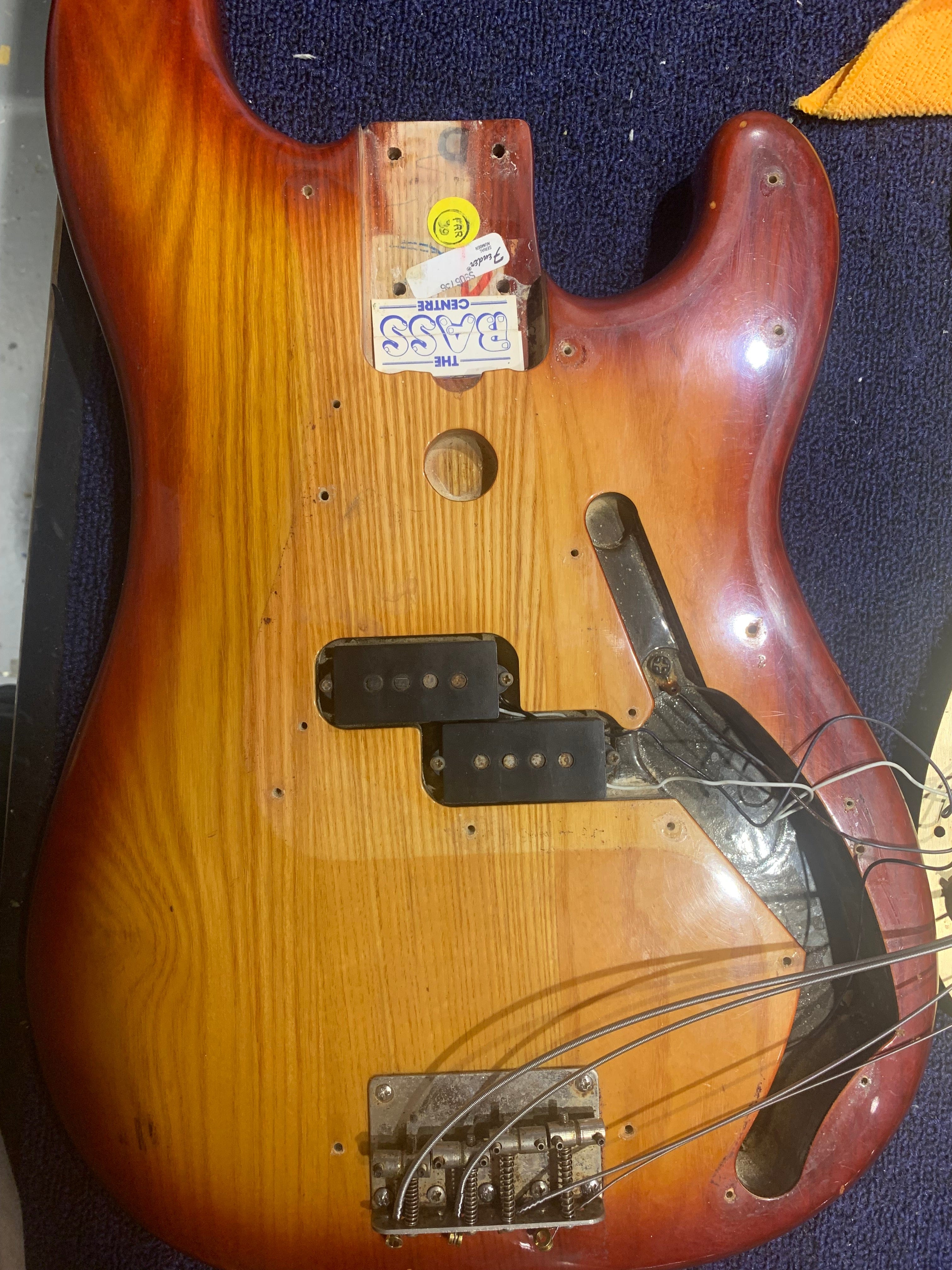 Fender Precision Bass Sienna Sunburst 1980 Bass Guitars / 4-String