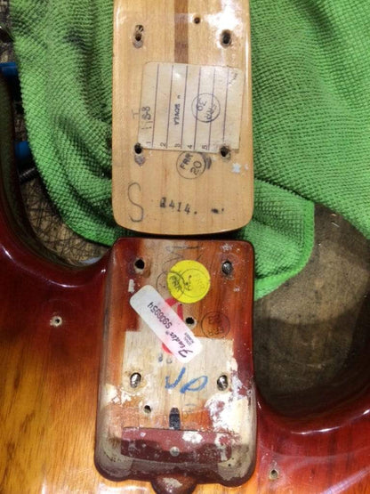 Fender Precision Bass Sienna Sunburst 1981 Bass Guitars / 4-String