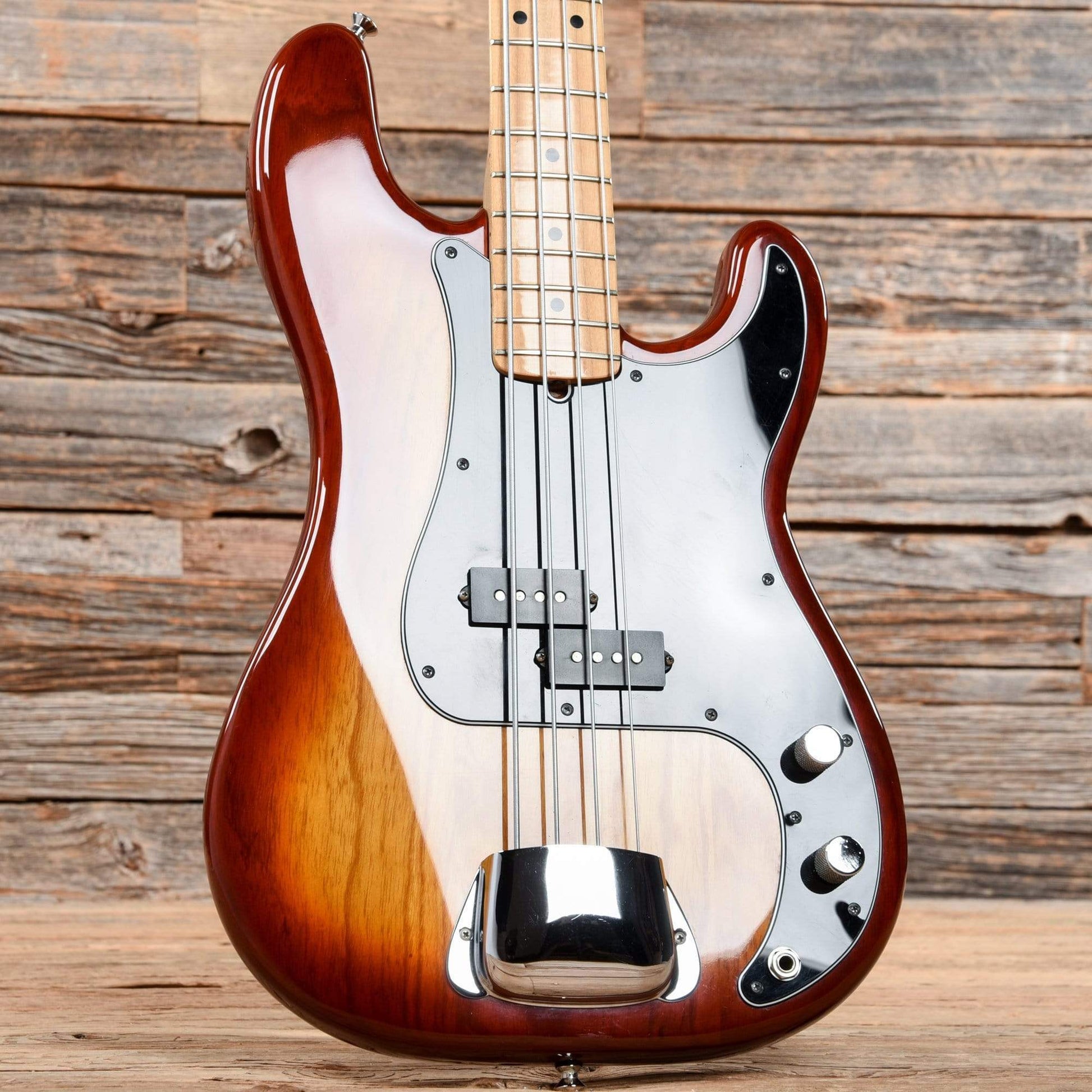 Fender Precision Bass Sienna Sunburst 1981 Bass Guitars / 4-String