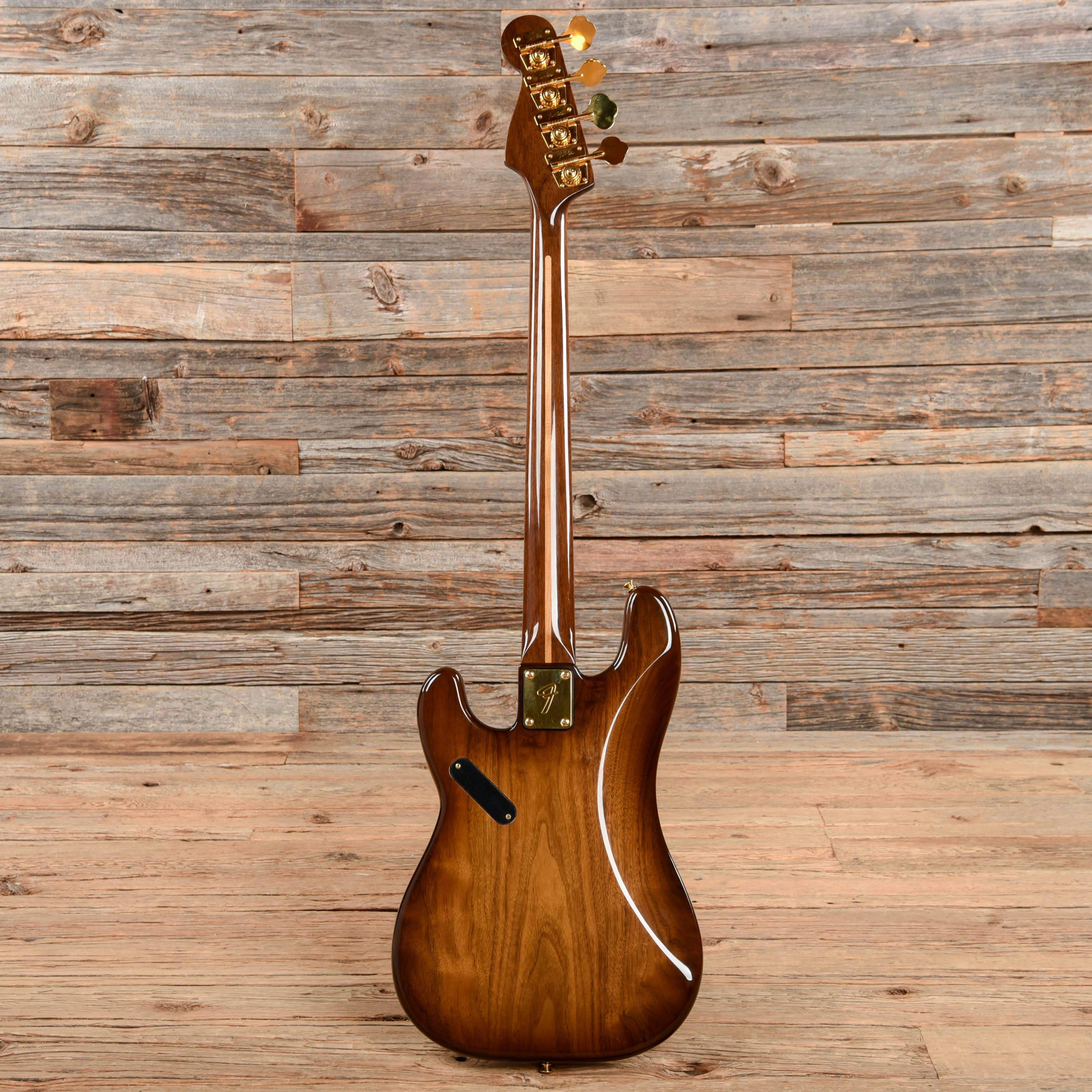 Fender Precision Bass Special Walnut 1982 – Chicago Music Exchange