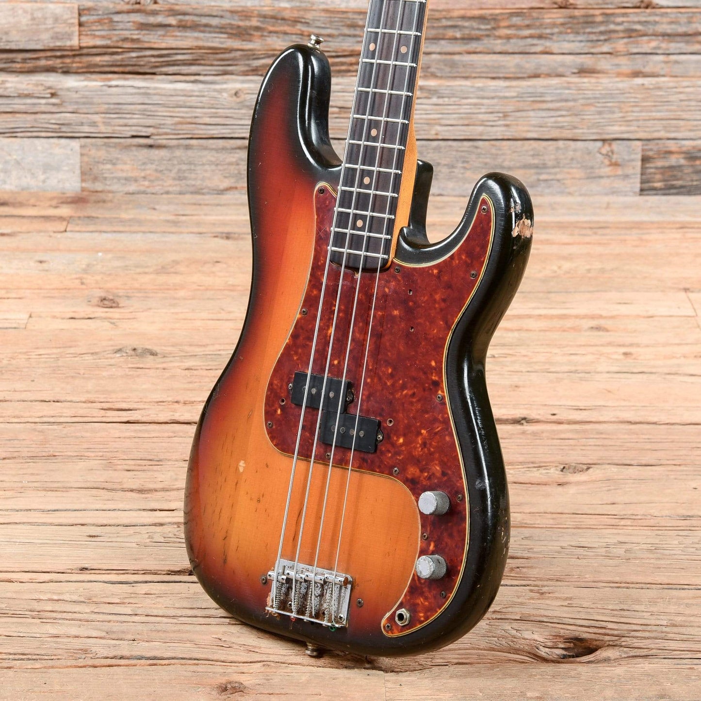Fender Precision Bass Sunburst 1962 Bass Guitars / 4-String