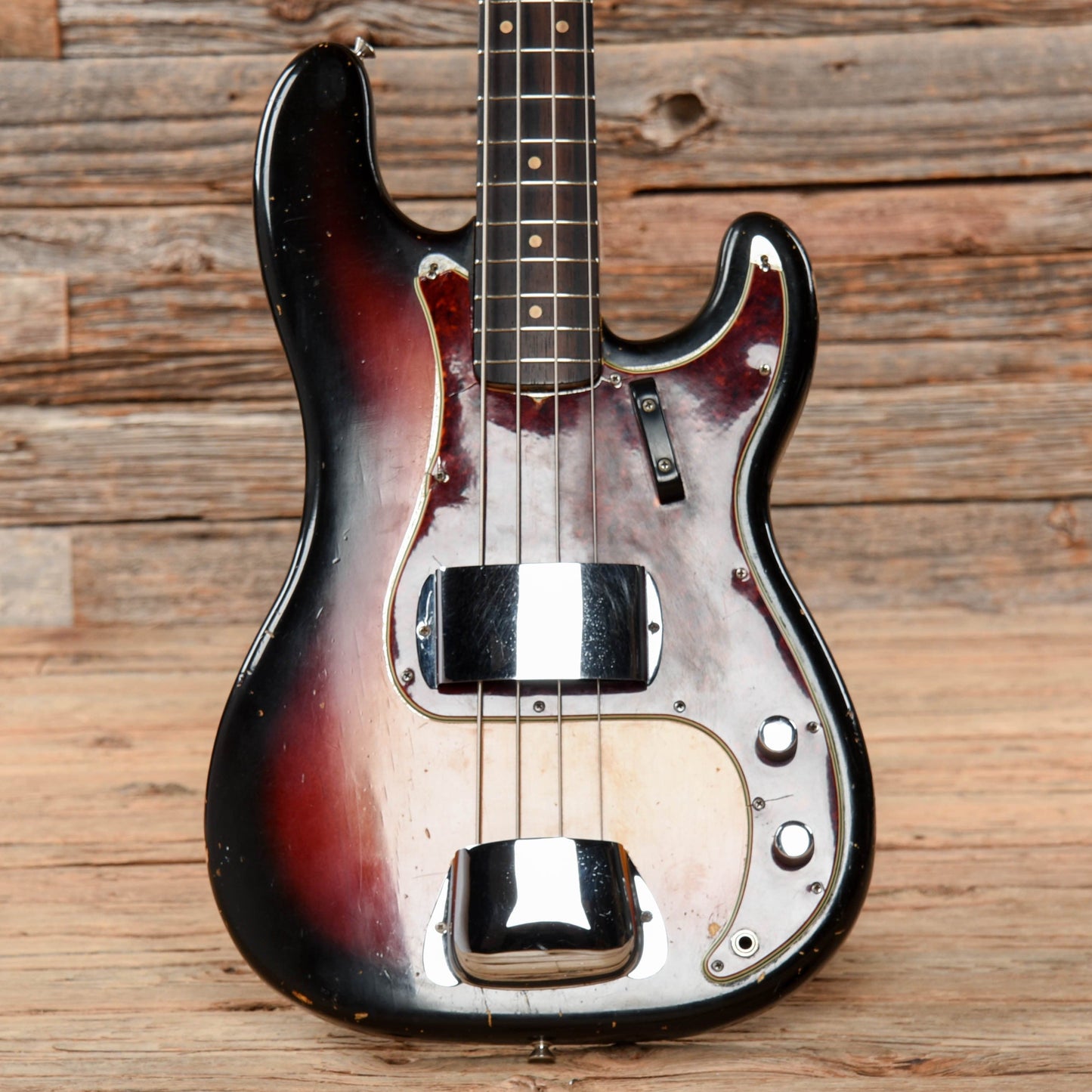 Fender Precision Bass Sunburst 1964 Bass Guitars / 4-String