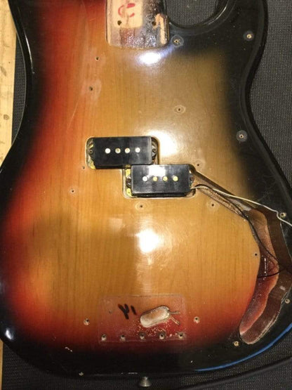 Fender Precision Bass Sunburst 1974 Bass Guitars / 4-String