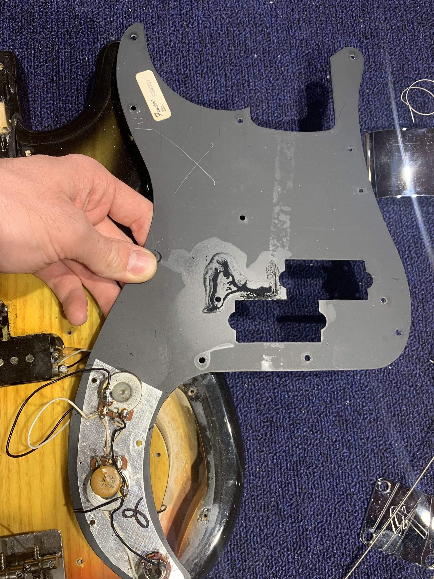 Fender Precision Bass Sunburst 1979 Bass Guitars / 4-String