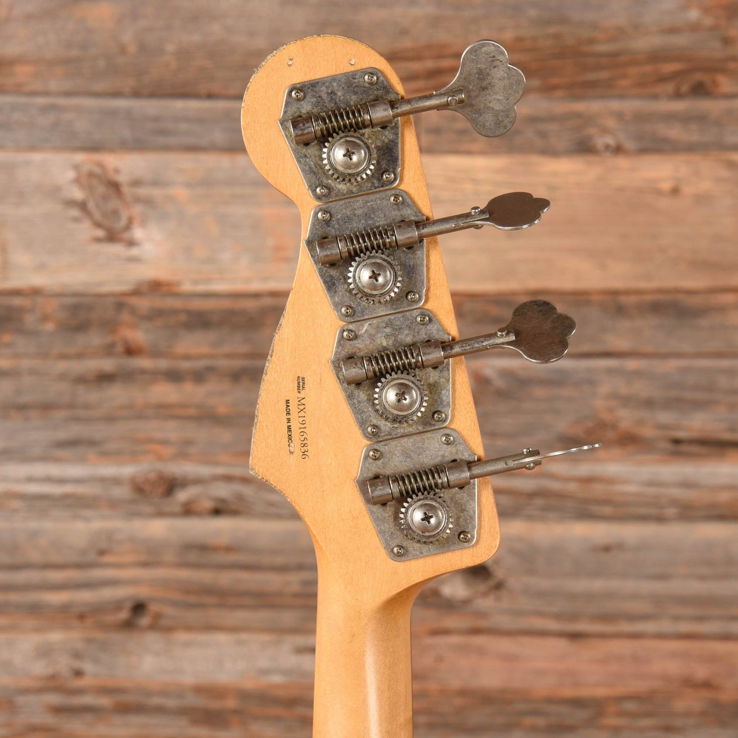 Fender Road Worn 60's Jazz Bass Sunburst 2019 Bass Guitars / 4-String
