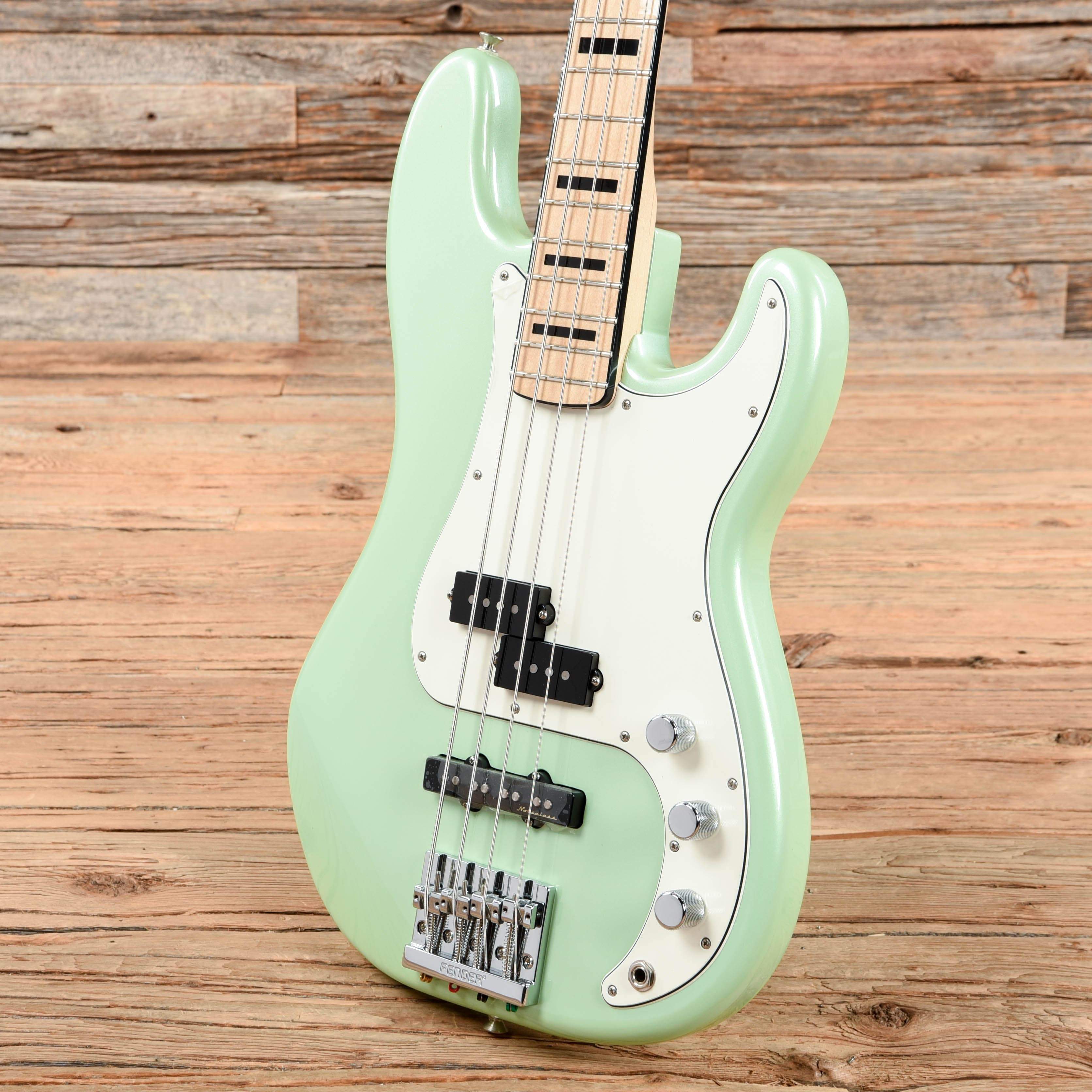 Fender Special Edition Deluxe PJ Bass Sea Foam Pearl 2020