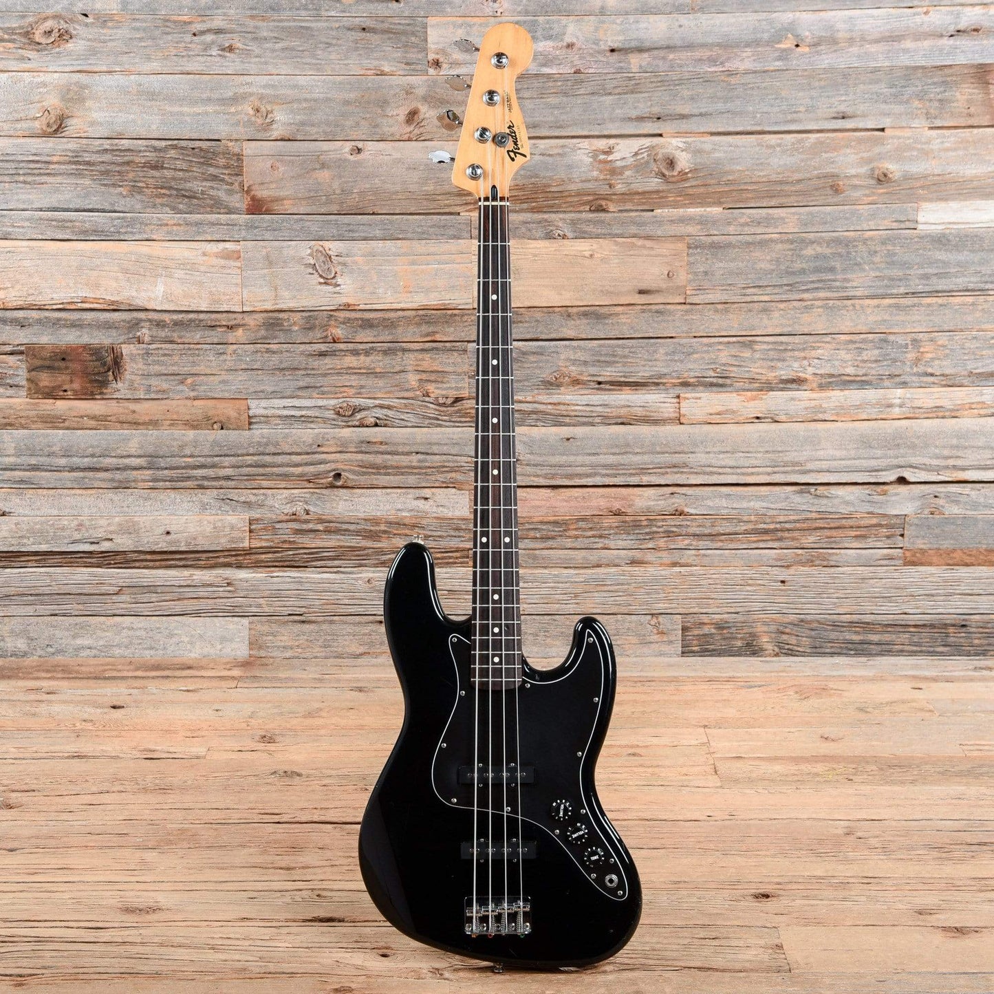 Fender Standard Jazz Bass Black 1995 Bass Guitars / 4-String