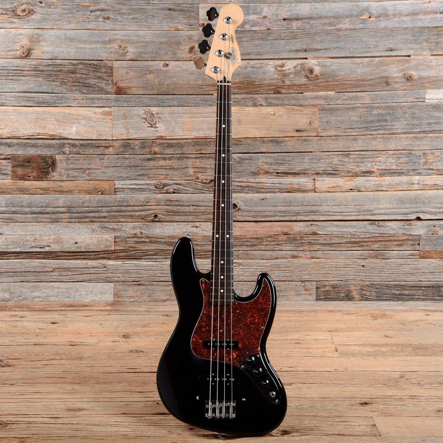 Fender Standard Jazz Bass Black 2001 Bass Guitars / 4-String