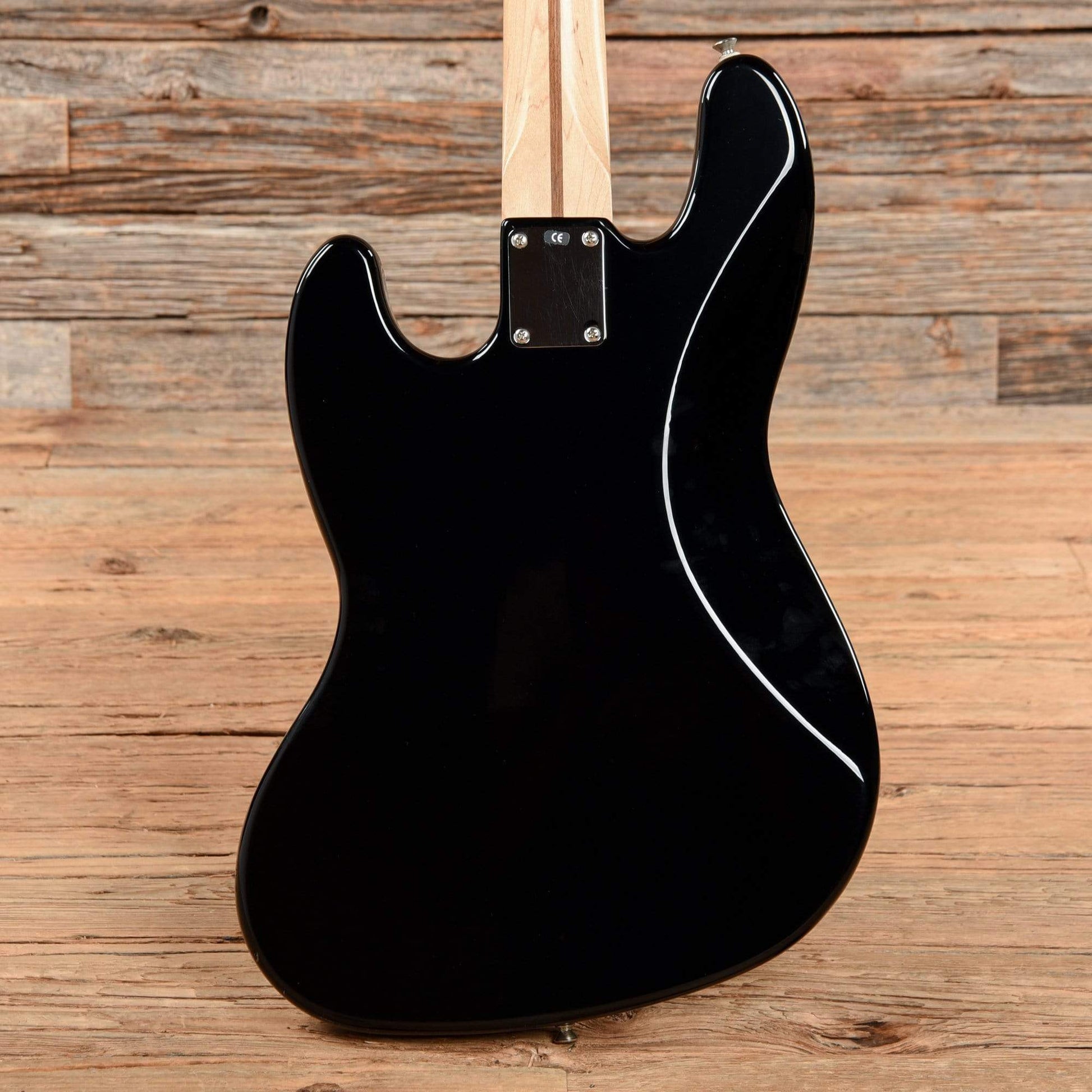 Fender Standard Jazz Bass Black 2004 Bass Guitars / 4-String