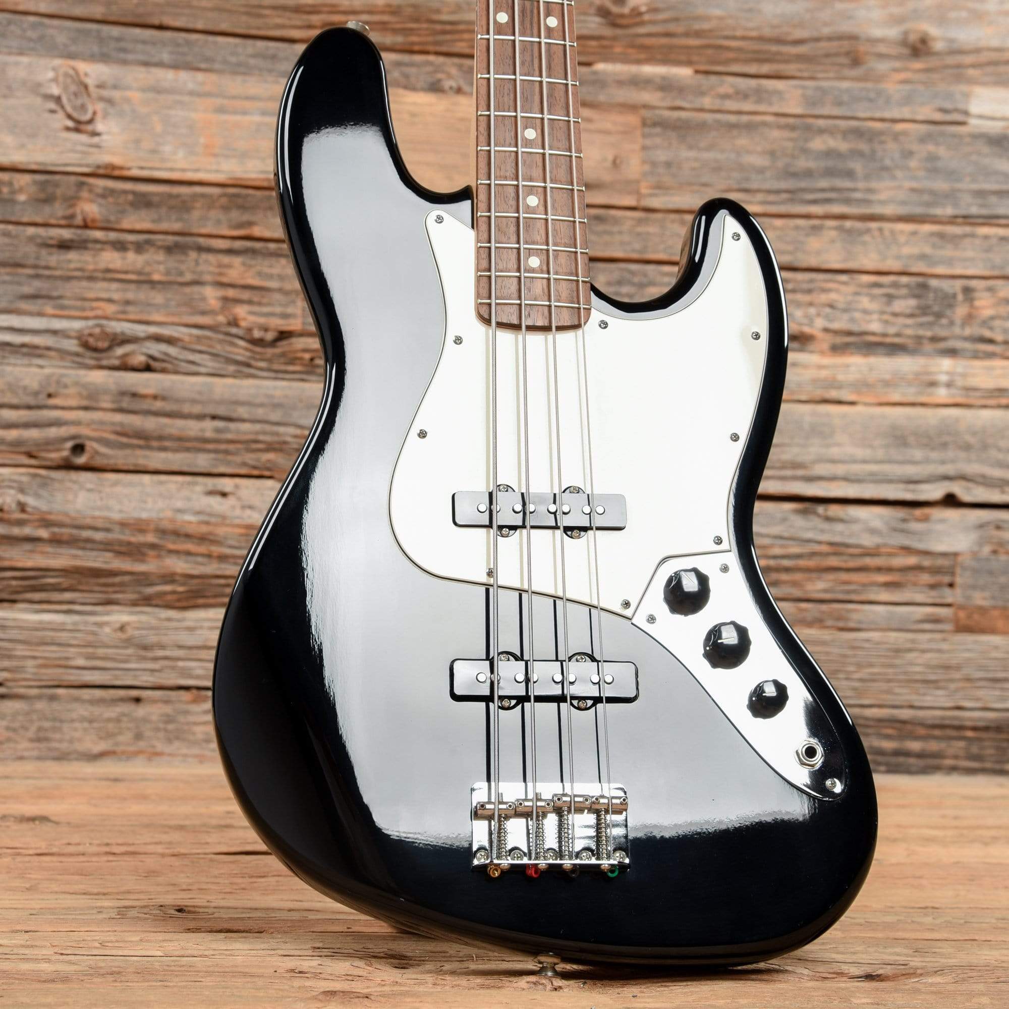 Fender Standard Jazz Bass Black 2004 Bass Guitars / 4-String