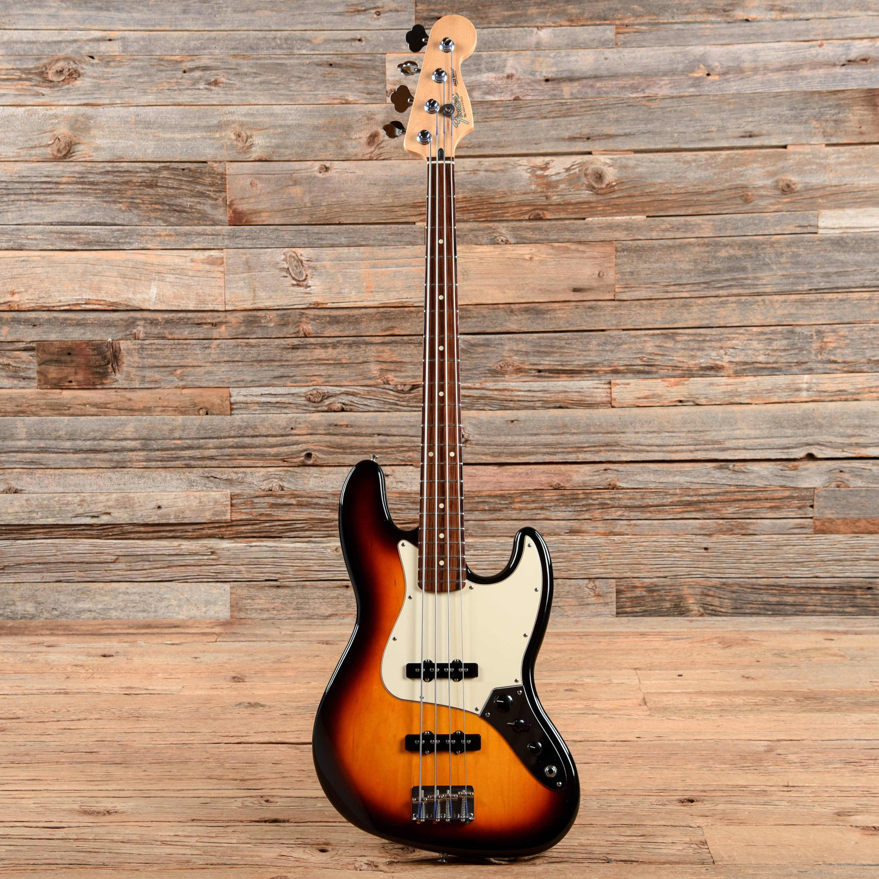 Fender Standard Jazz Bass Brown Sunburst 2005 – Chicago Music Exchange
