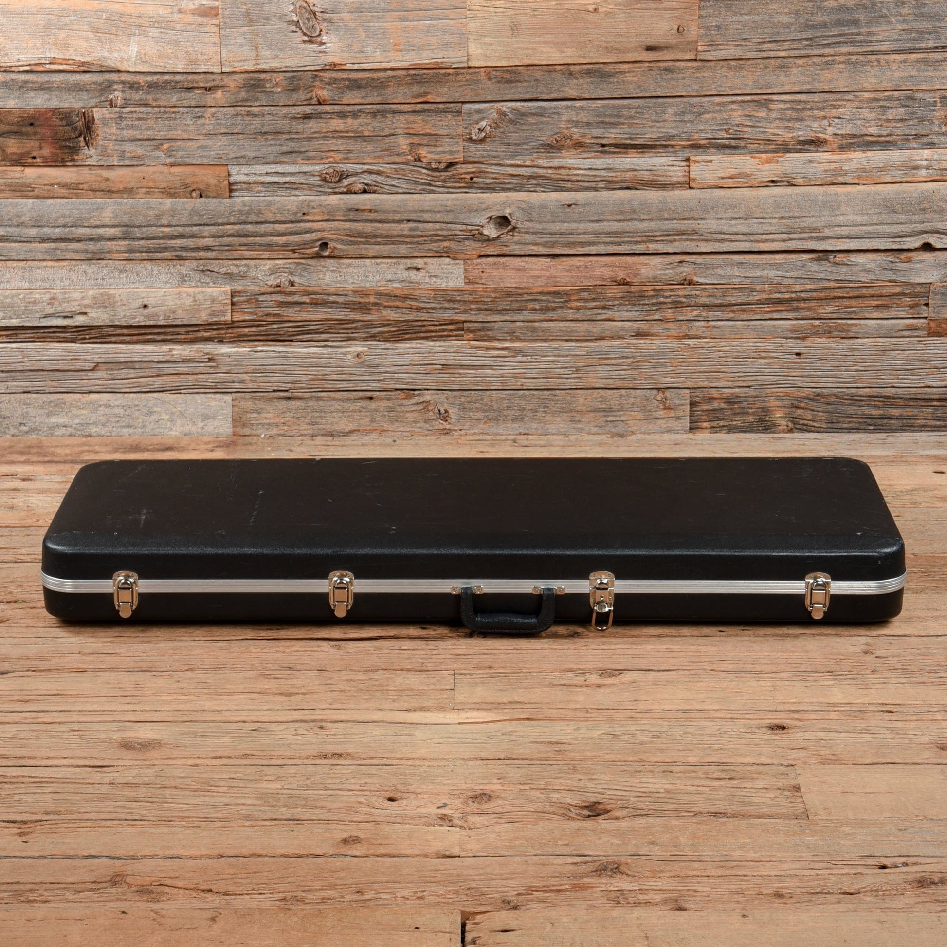 Fender Standard Jazz Bass Candy Apple Red 2009 Bass Guitars / 4-String