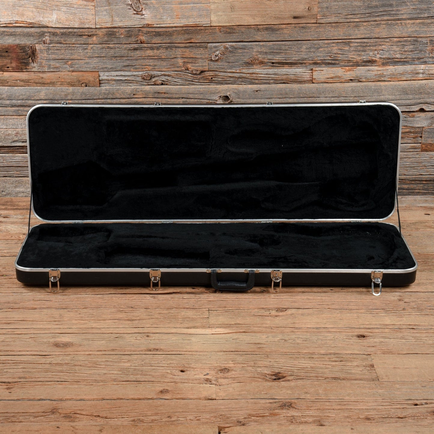 Fender Standard Jazz Bass Candy Apple Red 2009 Bass Guitars / 4-String